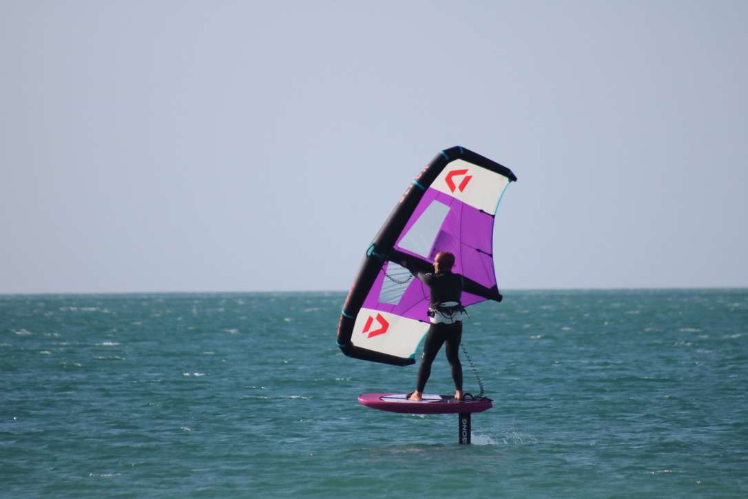 duotone-slik-wing-wingfoil-surfing-wingsurfing-spanien-tarifa-conil